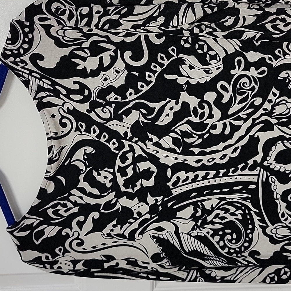 Chico's Black & White Swirl Print Tunic Soft Size 1 - Picture 5 of 8